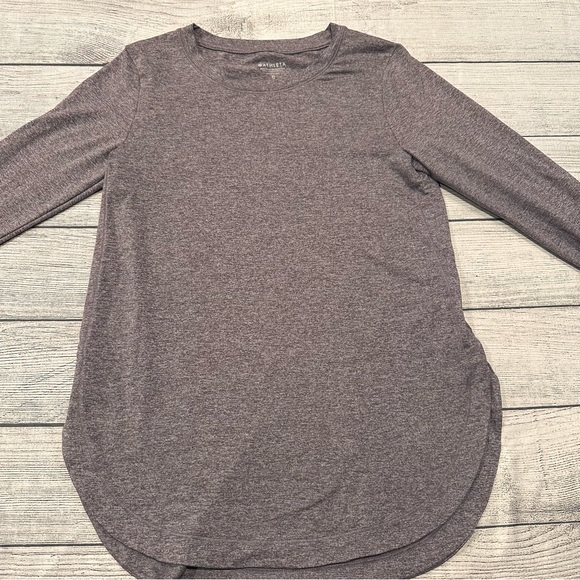 Athleta long sleeve top size XS *read* - Picture 10 of 13